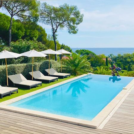 Villa Mediterranea เลอิสซ็องเบรอ ภายนอก รูปภาพ